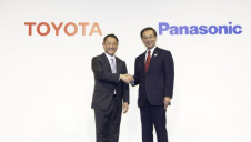 Toyota's vice president Shigeki Terashi and Panasonic's senior executive officer Masahisa Shibata announced the partnership in Tokyo today (22 January)